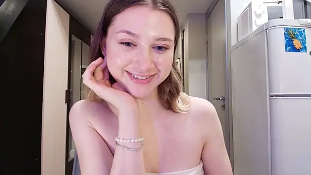 jackp0t__ (F teen) - ass massage