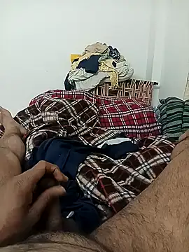 demandgirl (M young) - Water out in public