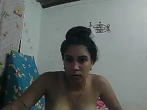 chanellyriki - Chanellyriki's free webcam - UK Sex Cams