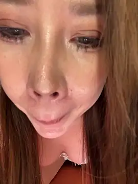 美女qianhan_x在线直播