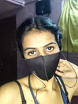 thaper_meera2 (F young) - Boobs show