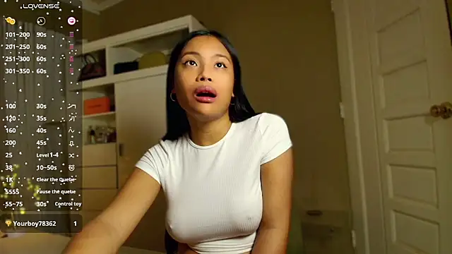 venusangelicxx (T young) - Let me feel your tension !