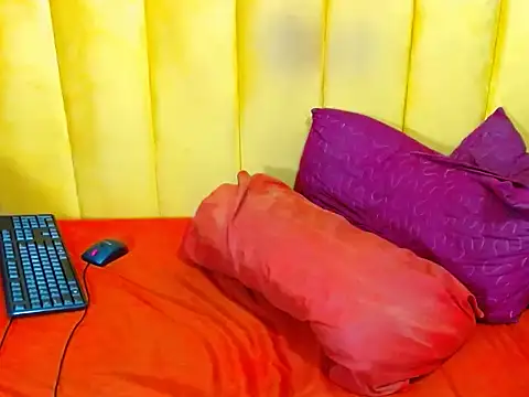 giantdeal69 - GiantDeal69's free webcam