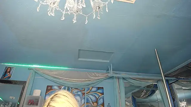 adrianna_fox - ADRIANNA_FOX's free webcam