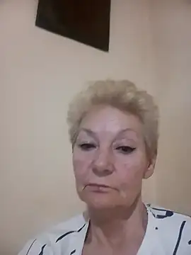 Webcam Model (Calypso-Loove)  is live.Free join now!