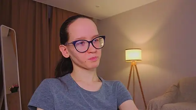 bettybrowni - BettyBrowni's free webcam