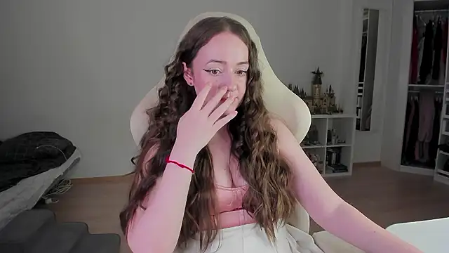 walkinggirl - WalkingGirl's free webcam