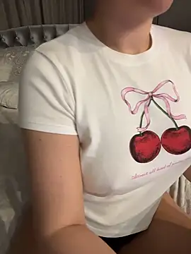 pinacolaboom - PinaColaBoom's free webcam