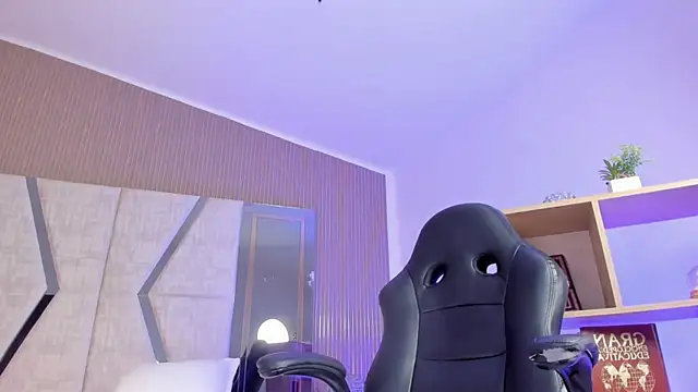 Preview of axel_grey_