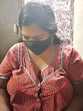 Webcam Model (Liyaa_24)  is live.Free join now!