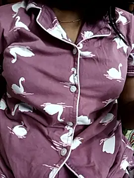 yours-bebo (F milf) - Boobs and pussy