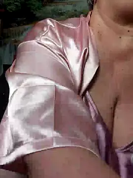 queenpammy1 - QueenPammy1's free webcam - UK Sex Cams