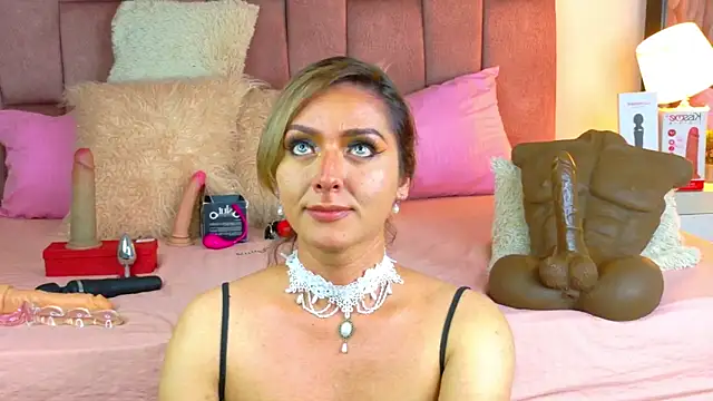 lunitaa_diva - Lunitaa_Diva's free webcam - UK Sex Cams