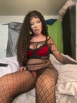 Webcam Model (Riasvenenoo)  is live.Free join now!