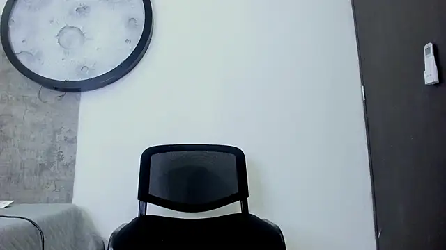 agathe_caius (F teen) - Spit boobs