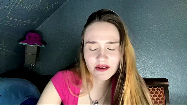 carmelaliebherr (F teen) - stand up and spin around