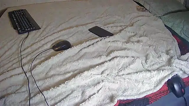 doublespreadxx - DoubleSpreadXX's free webcam - UK Sex Cams