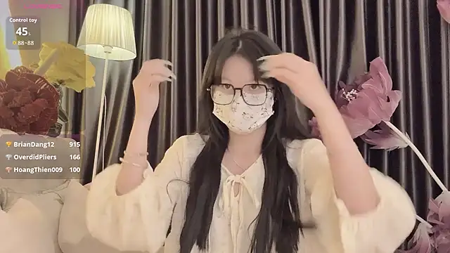 --102kymmiiss-- - --102KymMiiss--'s free webcam - UK Sex Cams