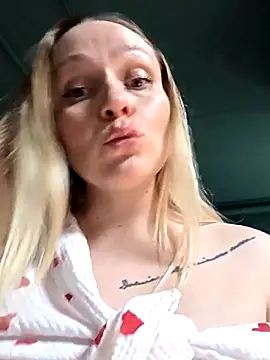 Bondgirl_013 Live Webcam on Stripchat