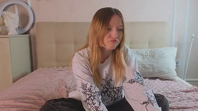 jillholland - JillHolland's free webcam - UK Sex Cams