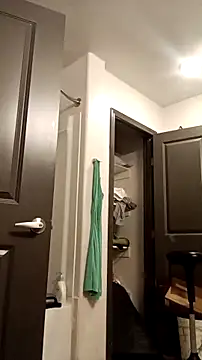 sexyb214 (F milf) - Hey fucxers