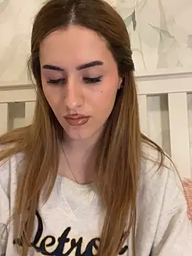 AriaAdda from StripChat is Freechat