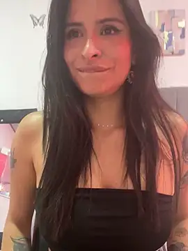 Webcam Model (_elektrah)  is live.Free join now!