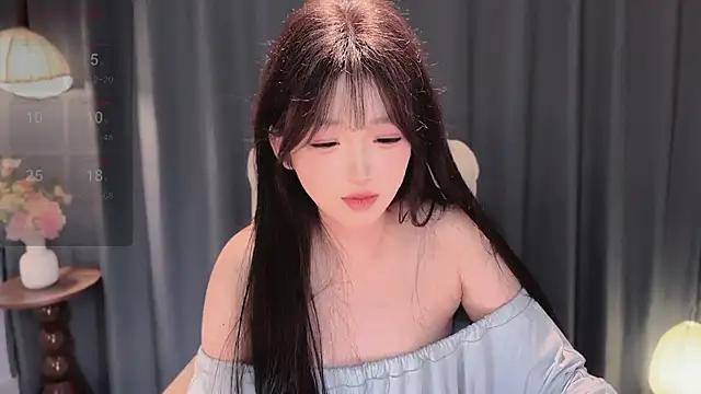 yaiyigirl - Yaiyigirl's free webcam