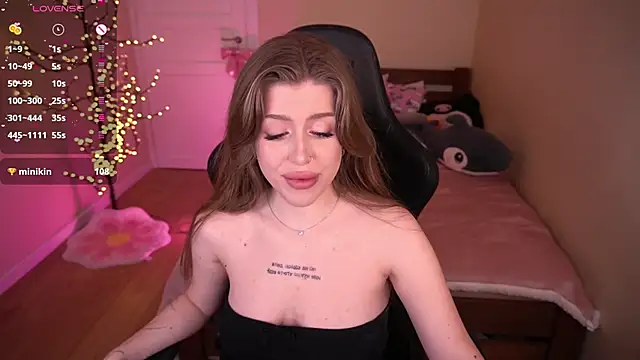 onlypenny - OnlyPenny's free webcam