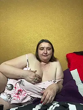 liluhot (G milf) - naked