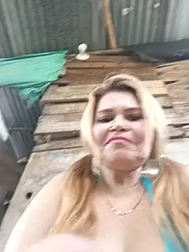 Webcam Model (dirty_mother3) is live