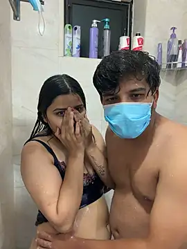 youngcoupleloverose's room