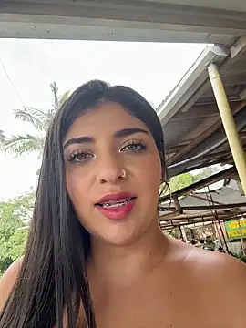 Webcam Model (Isaa-Sweet)  is live.Free join now!