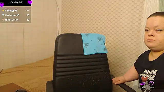 janiffer_mimi - Janiffer_MiMi's free webcam