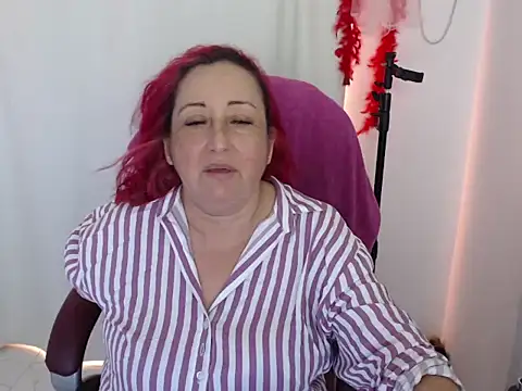 lobasensual (F mature) - fingers in pussy for