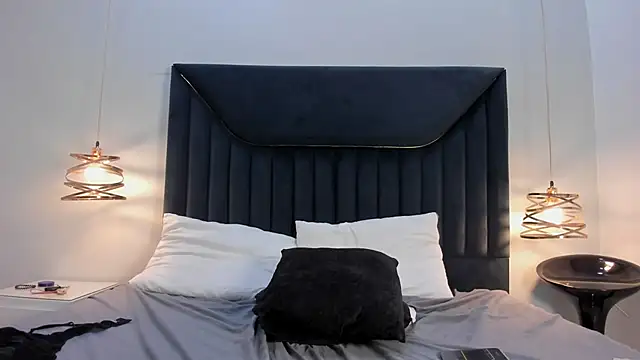 elaramoonveil - ElaraMoonveil's free webcam