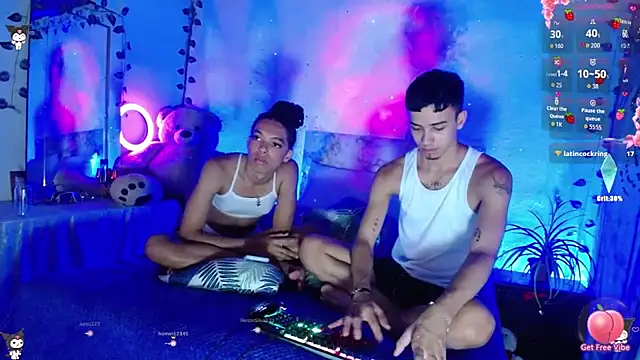 beautiful_twink_couple - BEAUTIFUL_TWINK_COUPLE's free webcam - UK Sex Cams