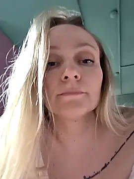 Bondgirl_013 live sex cam