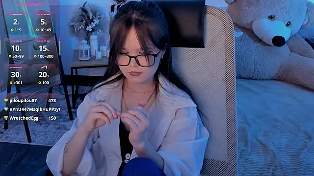 Elainebeness live sex cam