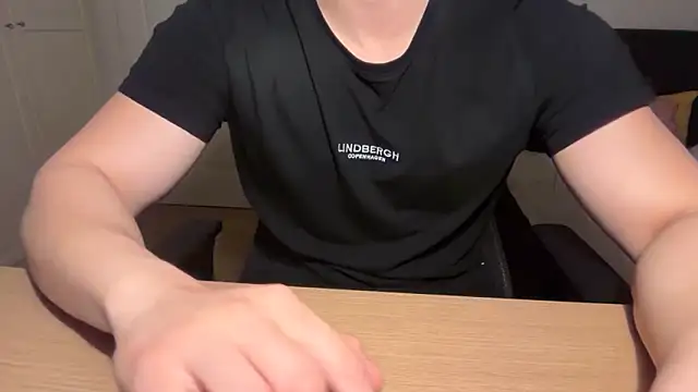 jungcock3210 - Jungcock3210's free webcam - UK Sex Cams