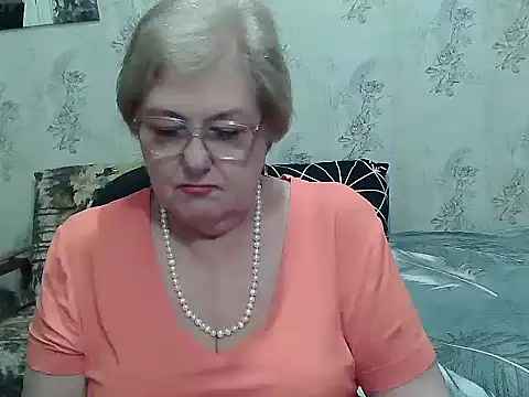 renata62011 - Renata62011's free webcam - UK Sex Cams