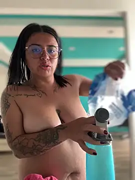 devilsweet17 - Devilsweet17's free webcam