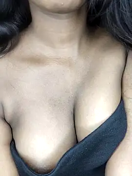 Webcam Model (Simran_0011)  is live.Free join now!