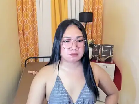 tsuncutkaren - TsUncutKaren's free webcam - UK Sex Cams