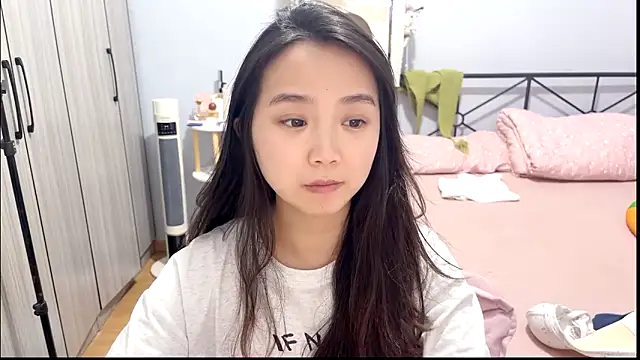 hmm_0303 - Hmm_0303's free webcam