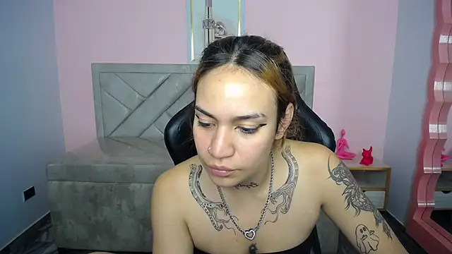 andrea_ch01 - Andrea_ch01's free webcam