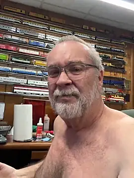 jcaspen (M grandpa) - 10000 token for medical bill