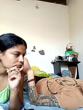 mei_and_gaby (Ask my age) - Show tits