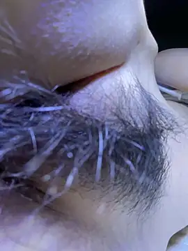 美女iu_uzZ在线直播