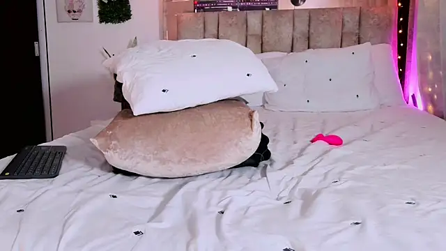 dulce_morrys - Dulce_Morrys's free webcam - UK Sex Cams